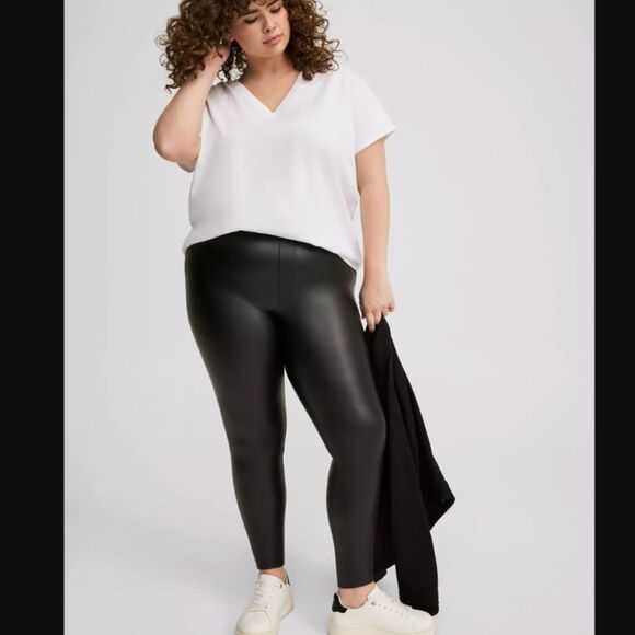 Torrid Full-Length 0 L 12 Faux Leather Legging - Picture 1 of 9